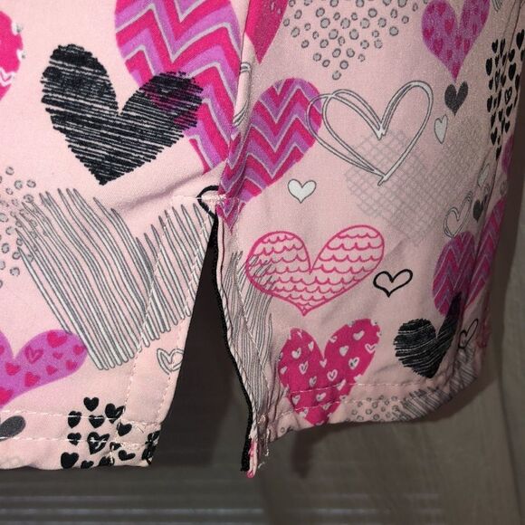 Happy Scrubs XS Heart Print Pink Black Scrub Top - Picture 9 of 14